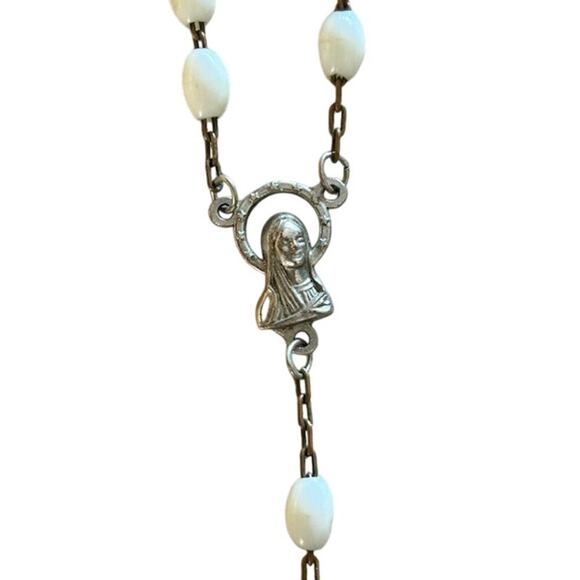 2 Catholic Rosaries Medugorje Wood Beads & White Oval Beads – Vintage Religious - Picture 4 of 5